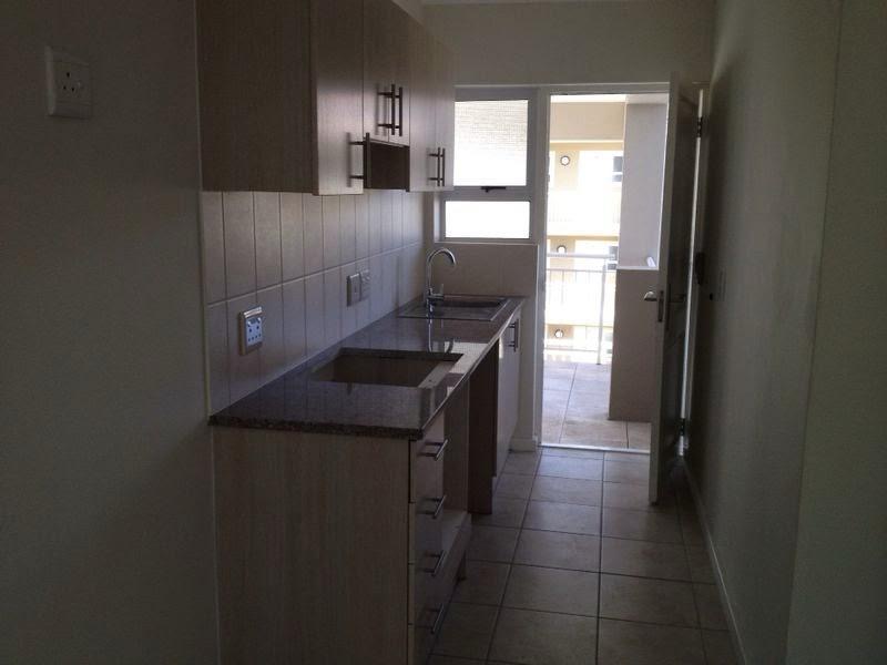 2 Bedroom Property for Sale in Cravenby Western Cape
